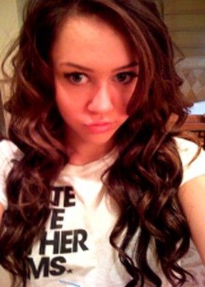 official_miley_cyrus_personal_myspace_62886101.jpg